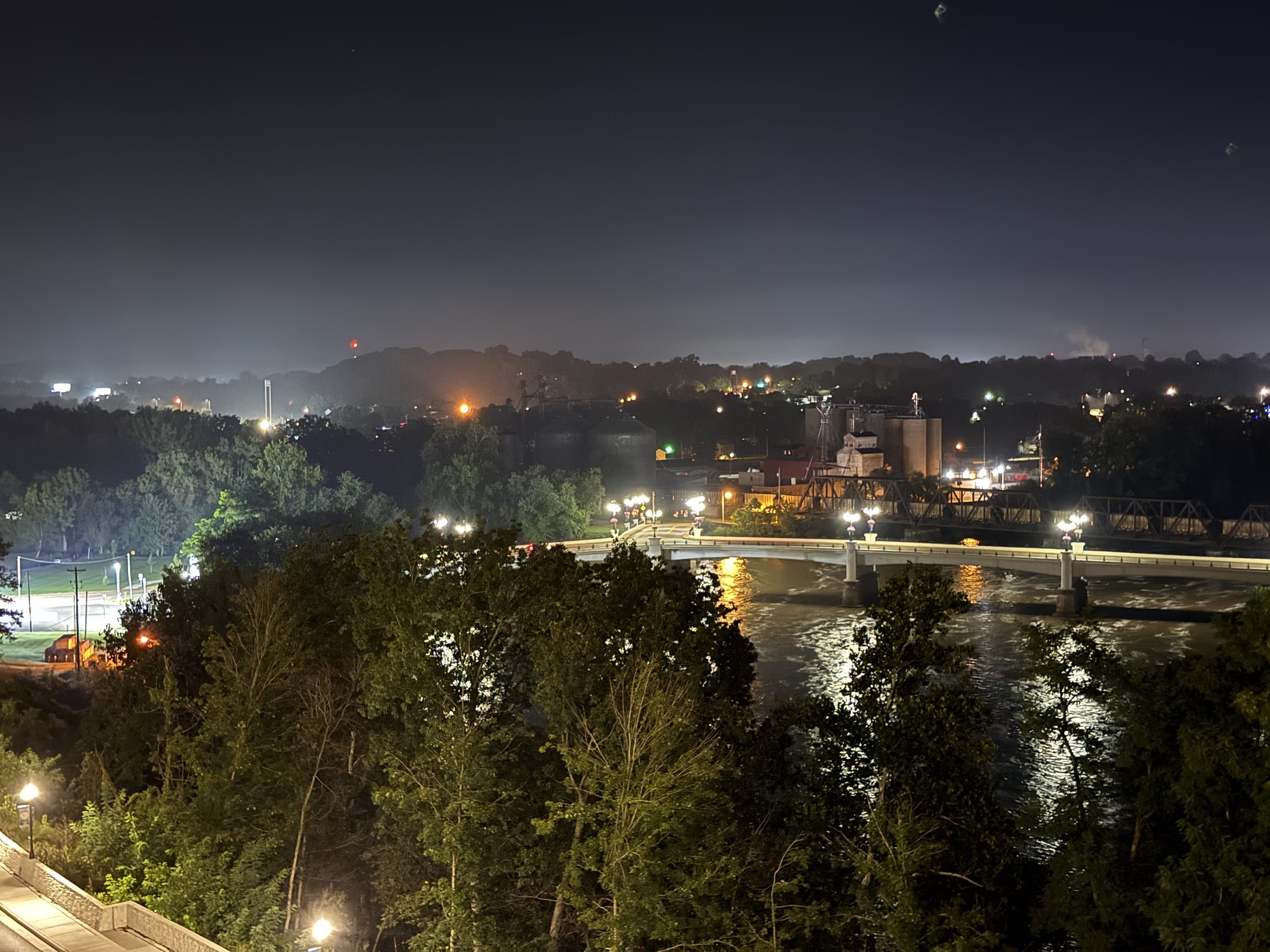 The lamplit Y-Bridge over the Muskingum at night