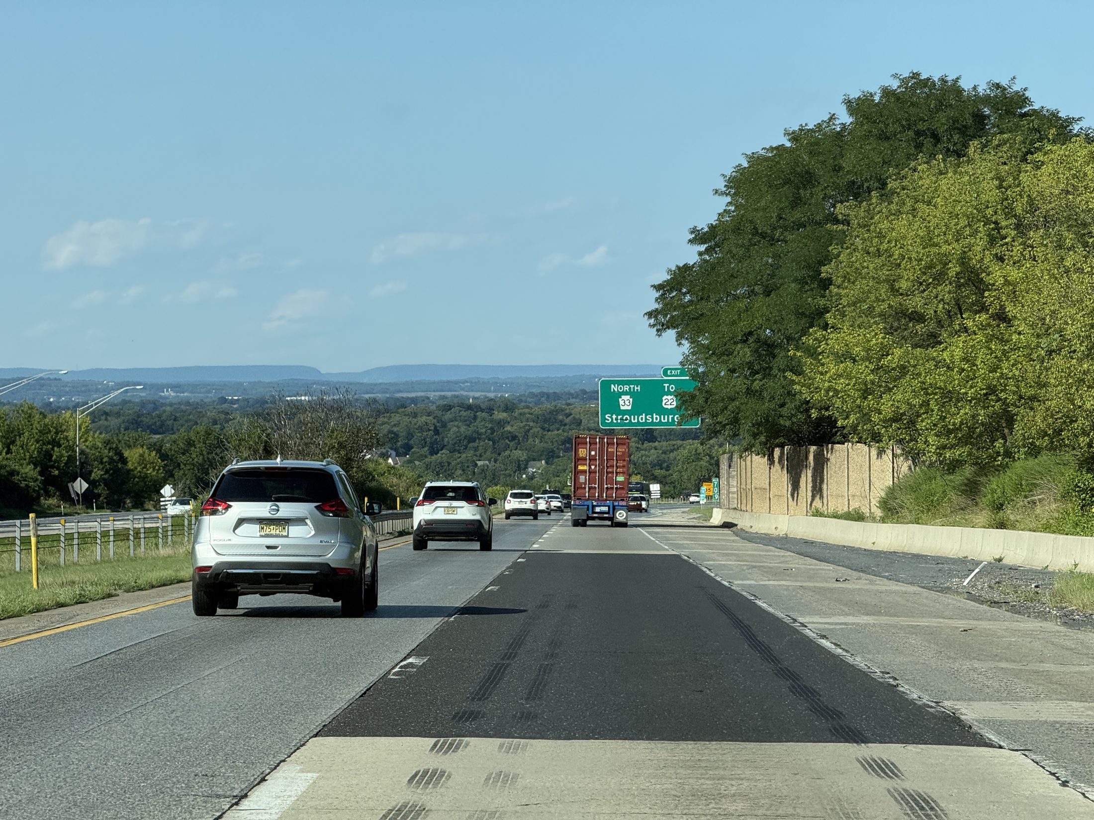 The PA 33 / US 22 split with a ridge on the horizon